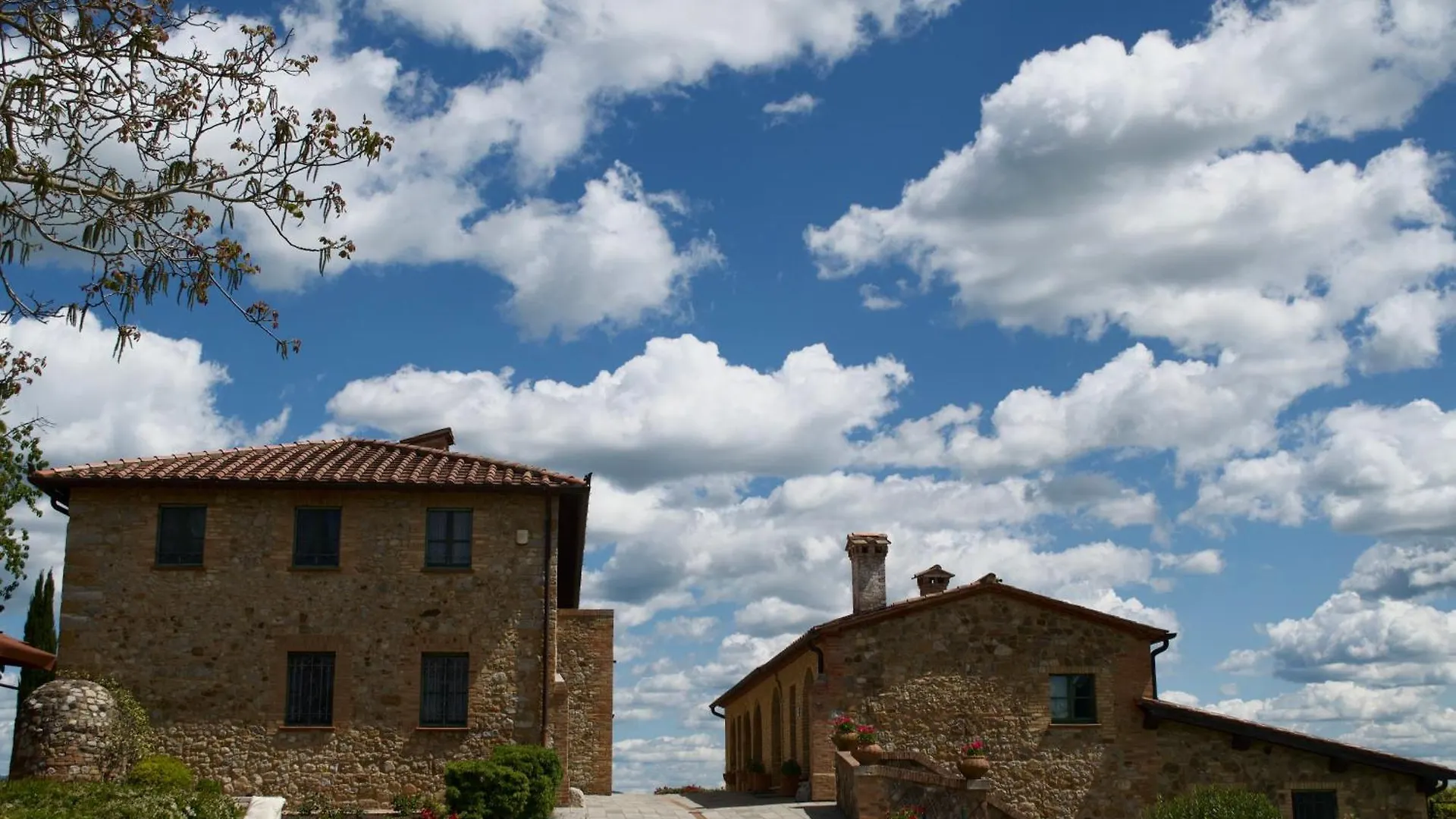 Villa Il Castagno Wine & Resort Siena