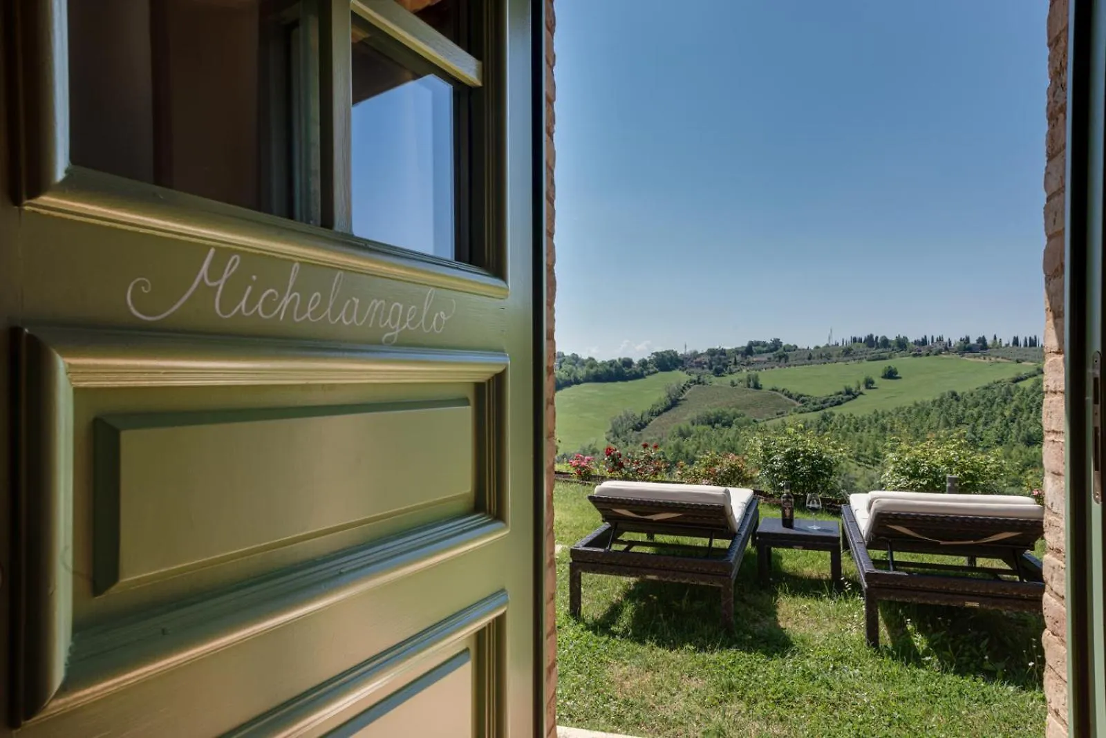 Farm stay Villa Il Castagno Wine & Resort Siena