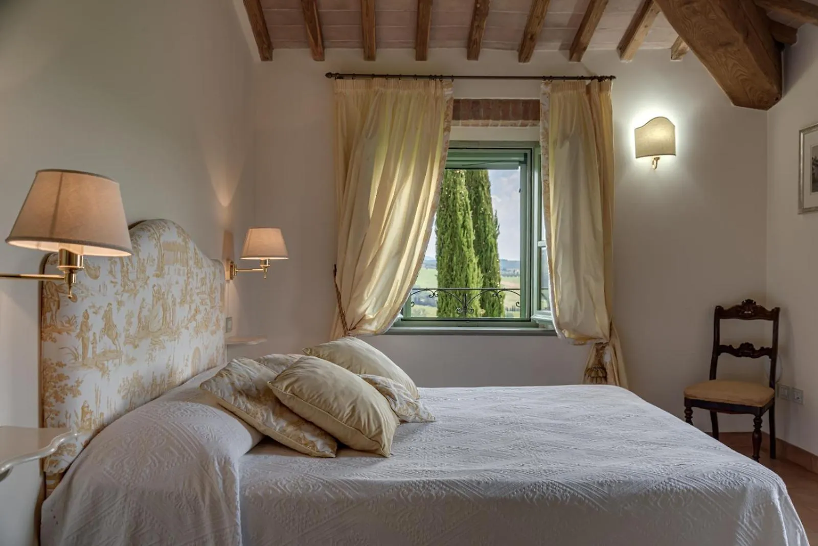 Villa Il Castagno Wine & Resort Siena 0*,  Italy