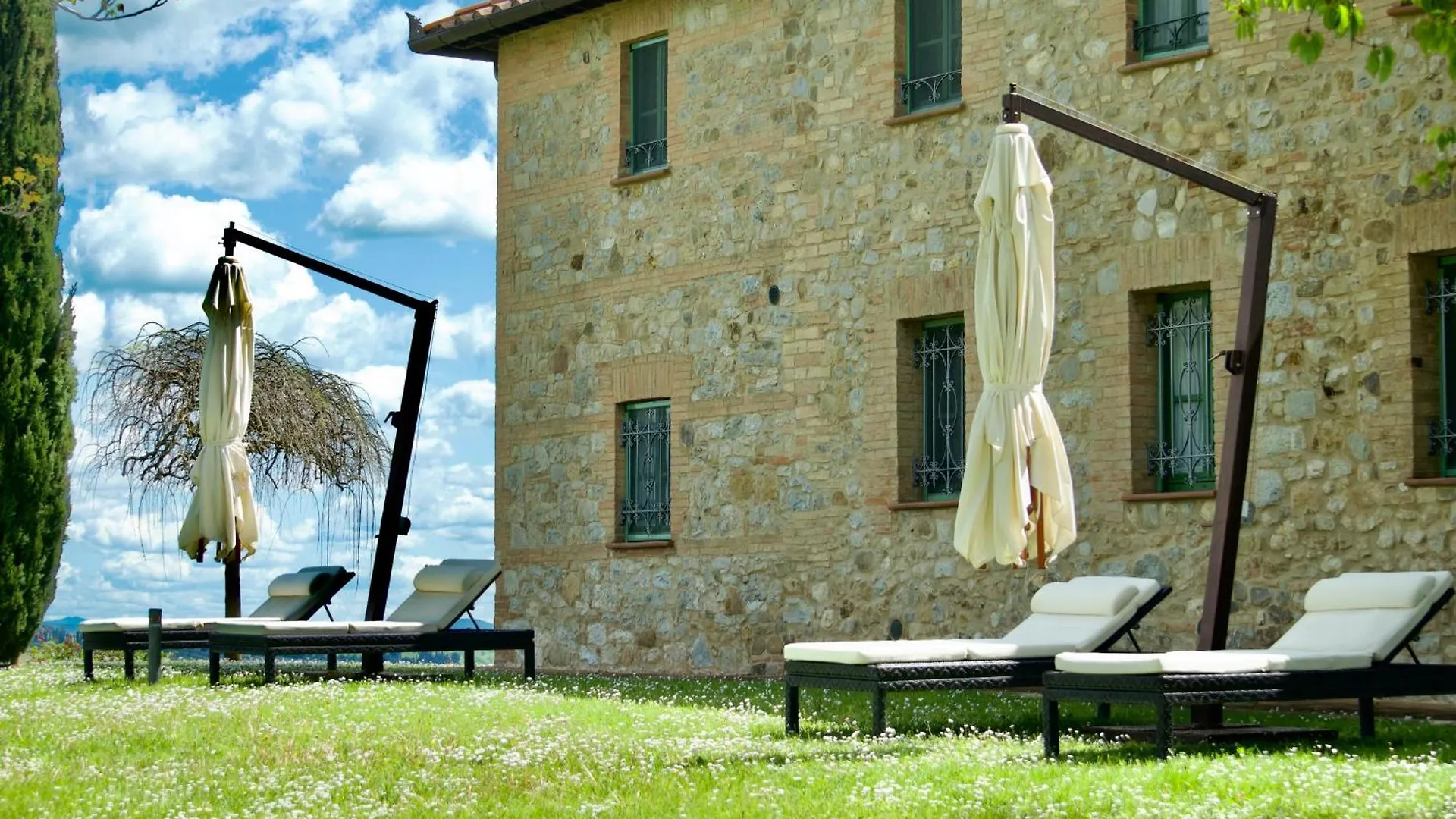 Villa Il Castagno Wine & Resort Siena 0*,